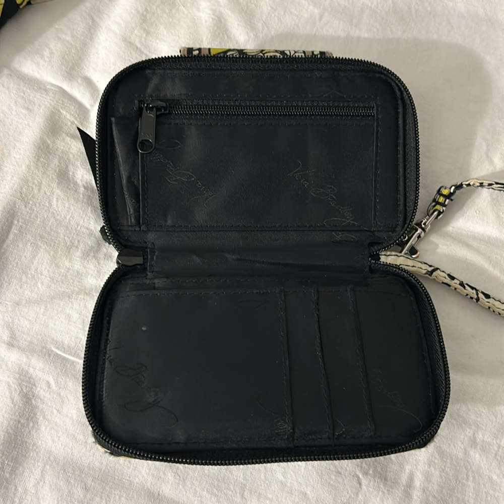 Vera Bradley Crossbody Bag - Picture 5 of 8